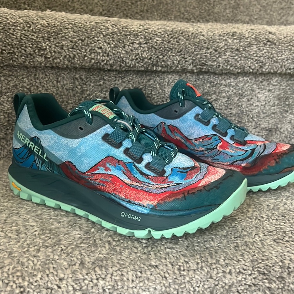 Brand New Never Worn Merrell Astoria Trail Shoes